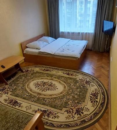 Apartment On Patriarkha Mstyslava Skrypnyka Street Київ Екстер'єр фото