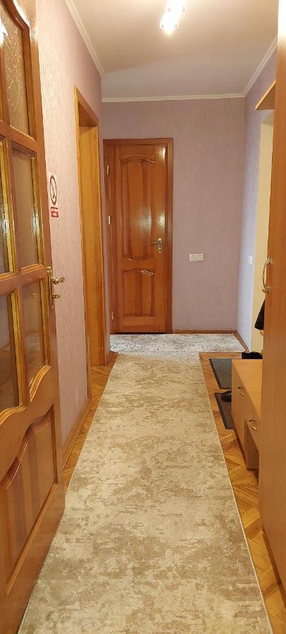Apartment On Patriarkha Mstyslava Skrypnyka Street Київ Екстер'єр фото