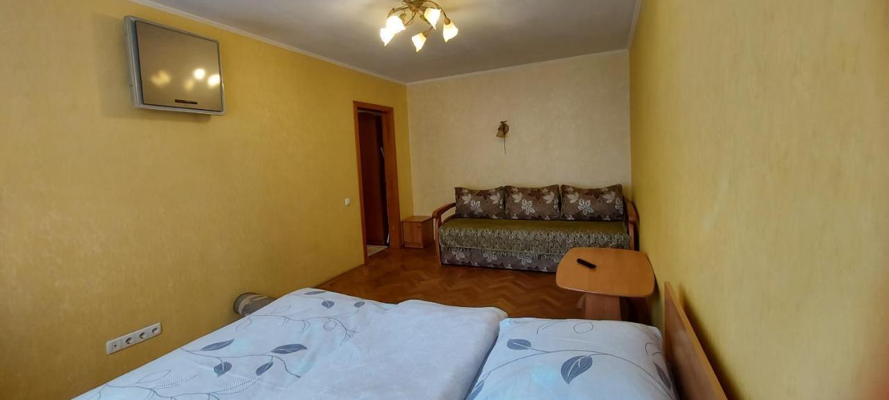 Apartment On Patriarkha Mstyslava Skrypnyka Street Київ Екстер'єр фото